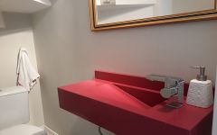 Tampo com Cuba de Pedra em<br>Silestone Rosso Monza