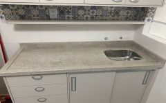 Tampo em Granito Branco Itaúnas